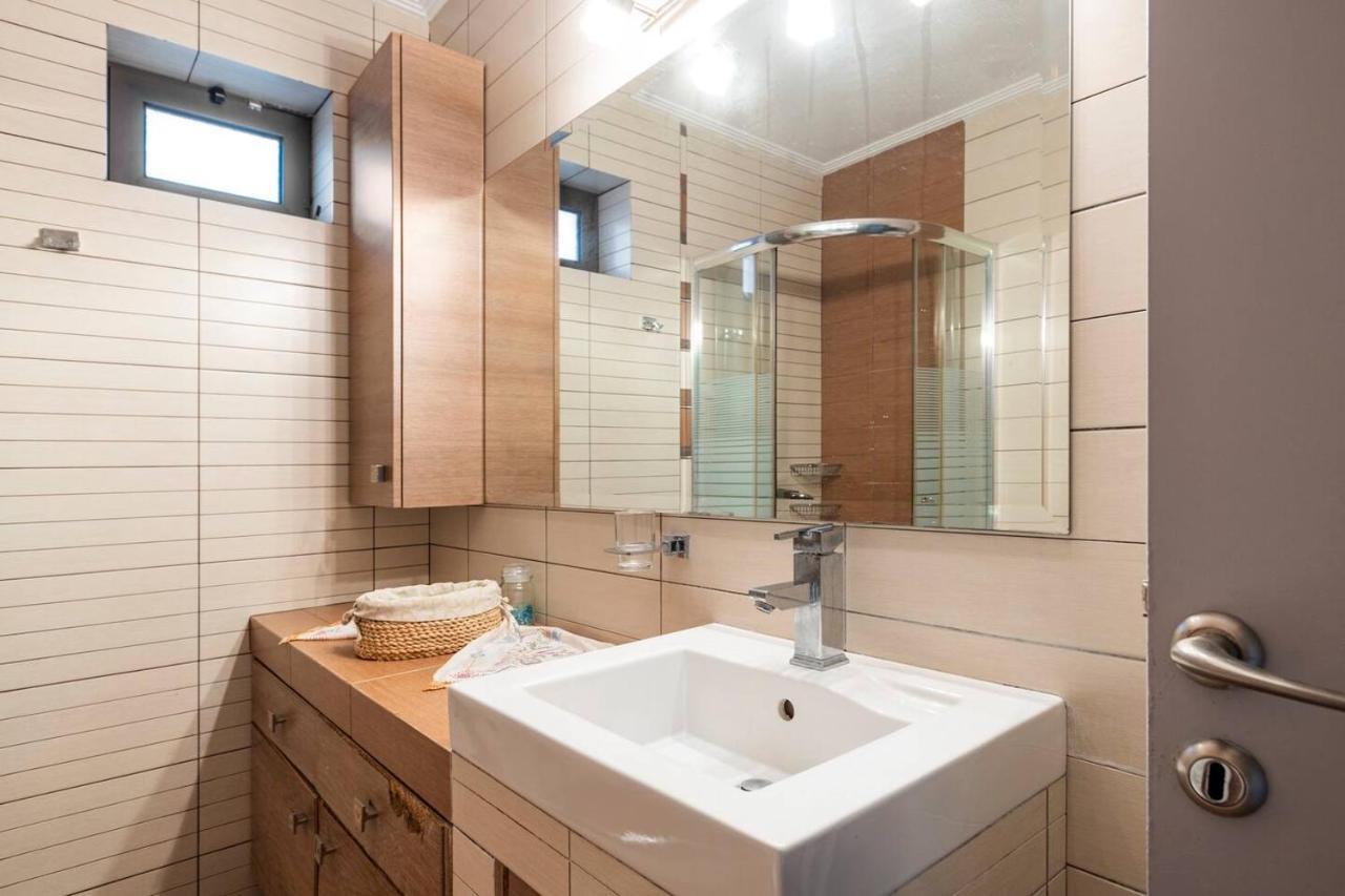 Ταξιδιώτες Travellers Apartment Megalopolis Exterior photo