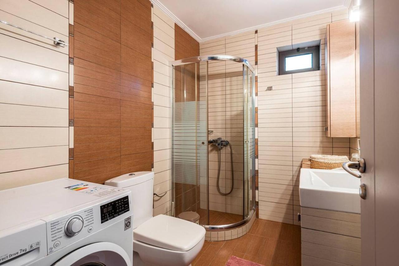 Ταξιδιώτες Travellers Apartment Megalopolis Exterior photo